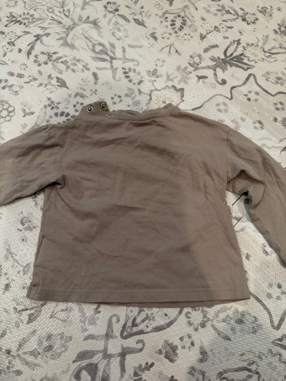 Cute Club Long-Sleeve Pocket Tee - Taupe - Picture 3 of 4